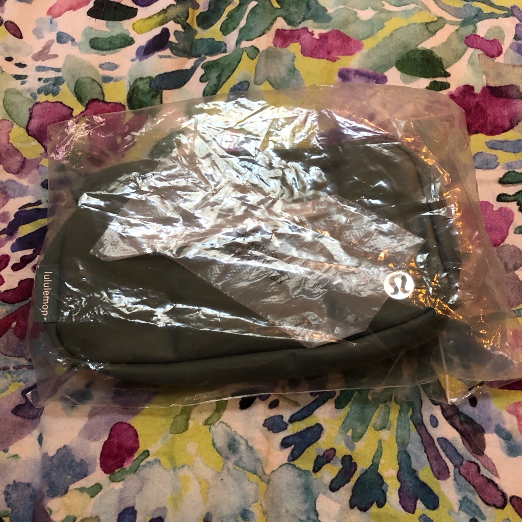 Lululemon Everywhere Belt Bag Nwt